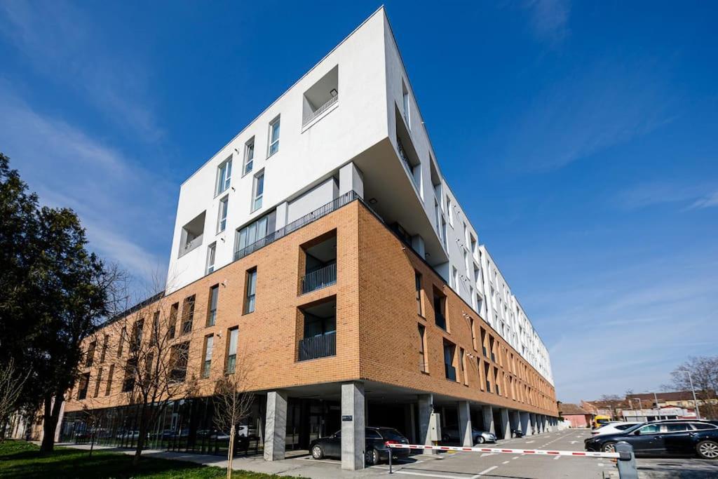 Luxury Apt. Near River & Parking Timisoara Exterior foto